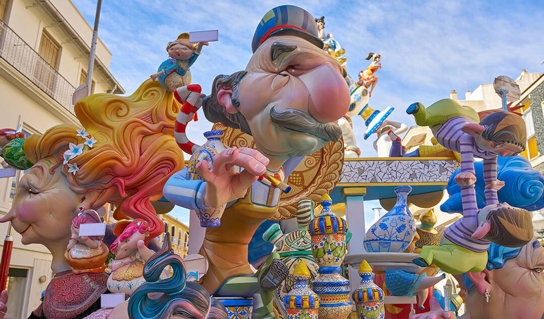 Personalised sugar sachets: your tourism offer in the hands of 5,000+ visitors during Fallas