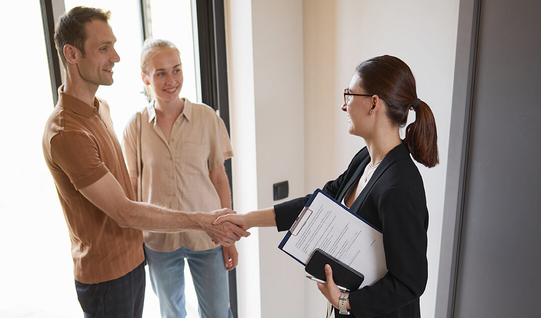 Custom sugar sachets for estate agents: winning clients over coffee